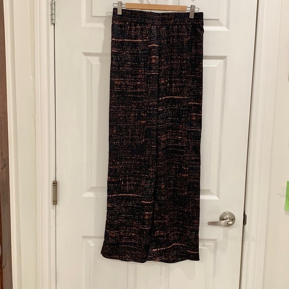H&M Wide Cut High Rise Satin Pattern Pants - Picture 2 of 13